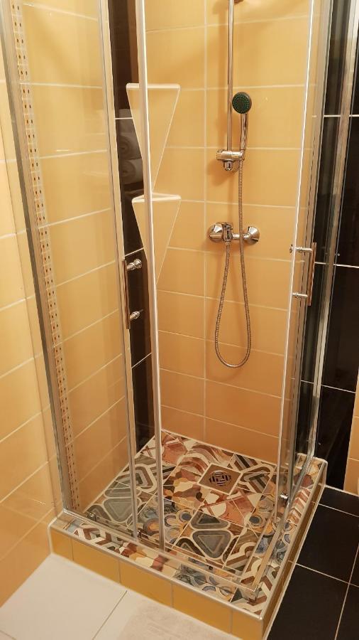 Aquarius Vendeghaz Hotel Szeged Bagian luar foto