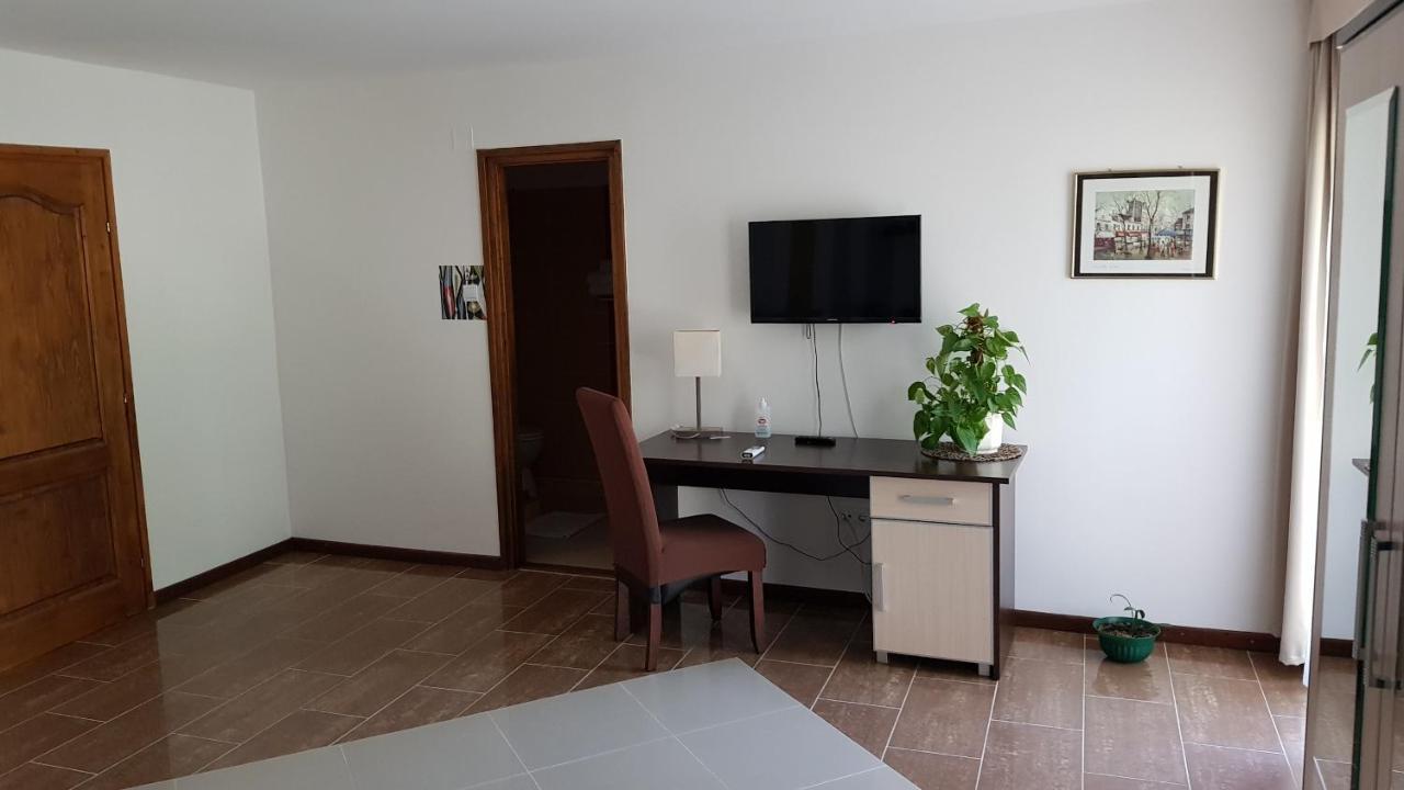 Aquarius Vendeghaz Hotel Szeged Bagian luar foto