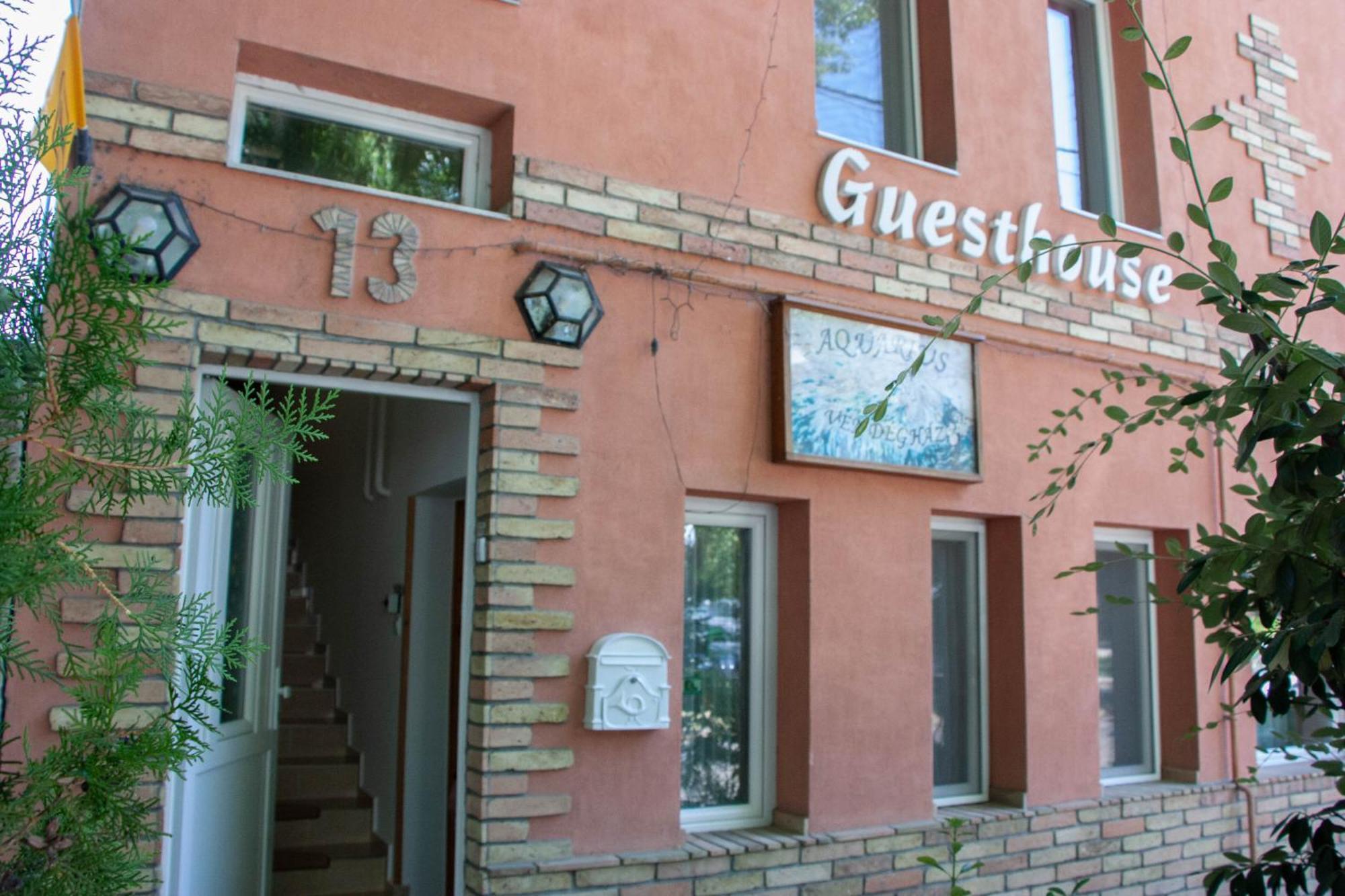 Aquarius Vendeghaz Hotel Szeged Bagian luar foto