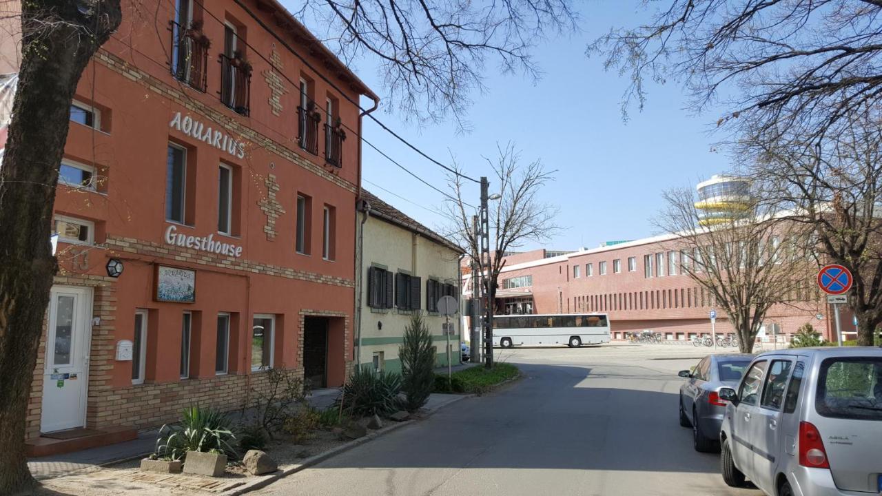 Aquarius Vendeghaz Hotel Szeged Bagian luar foto
