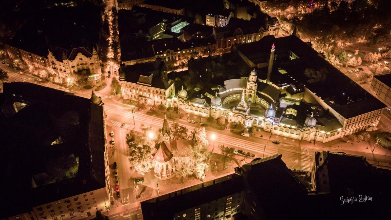 Aquarius Vendeghaz Hotel Szeged Bagian luar foto